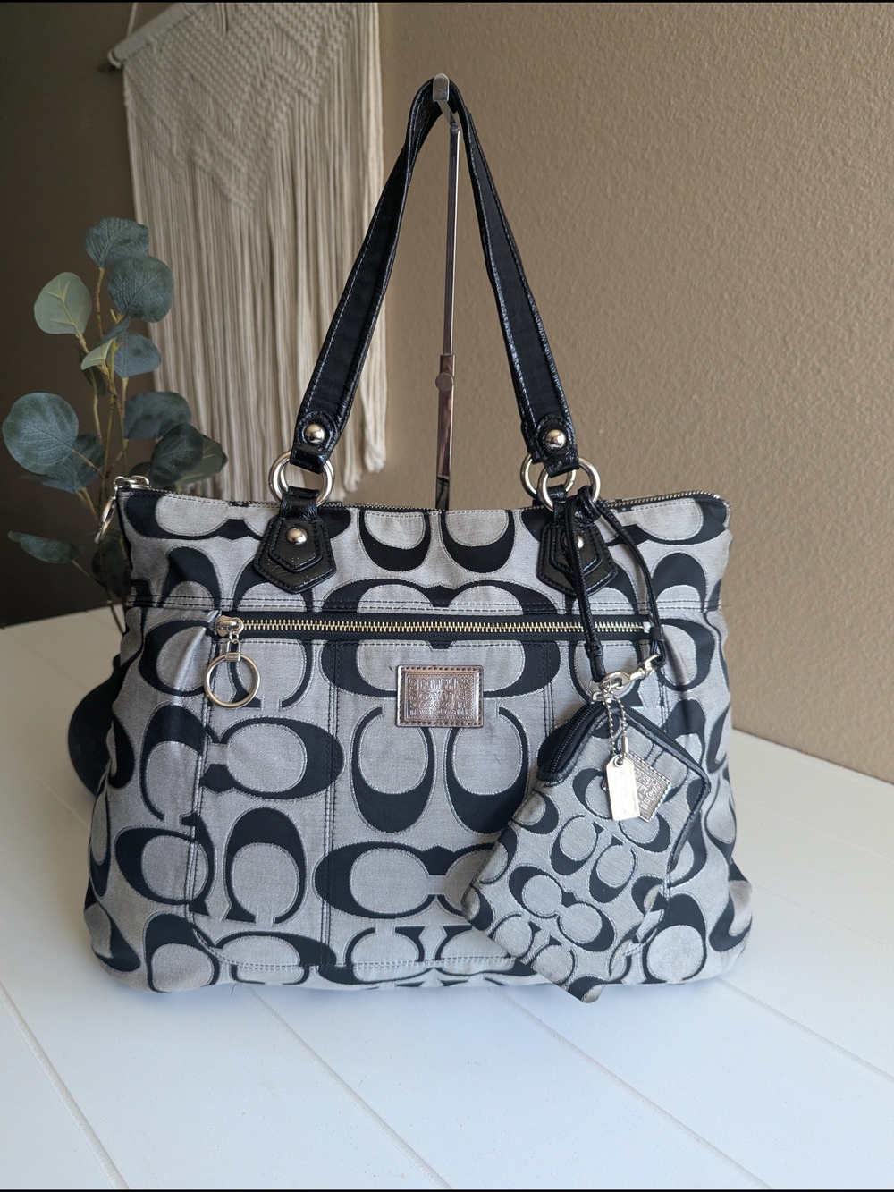 Coach Poppy Signature Op Art Glam Tote